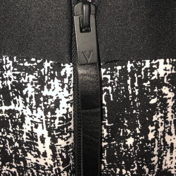 Vince Camuto DIVINE Stretchy Black & White Skirt - Picture 4 of 6